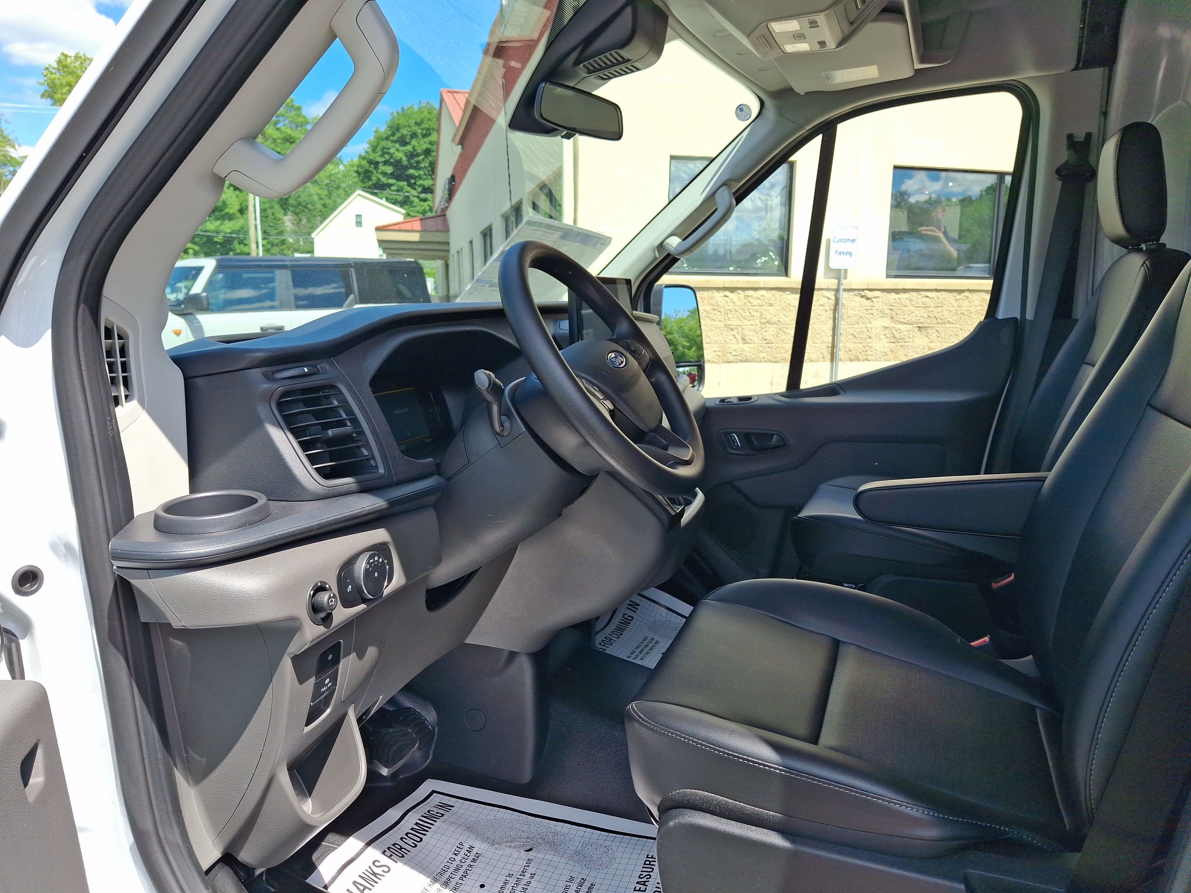 New 2026 Oxford White Ford Cargo Van image 10