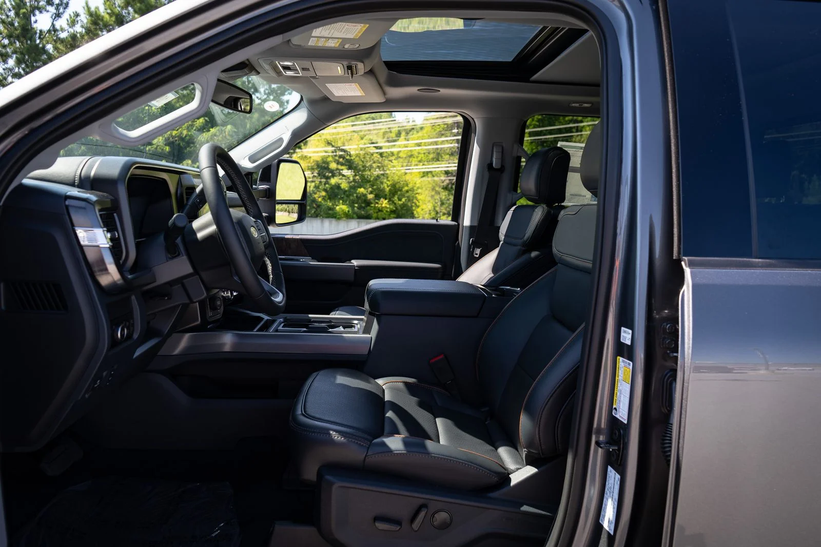 New 2026 Gray Ford Lariat image 27