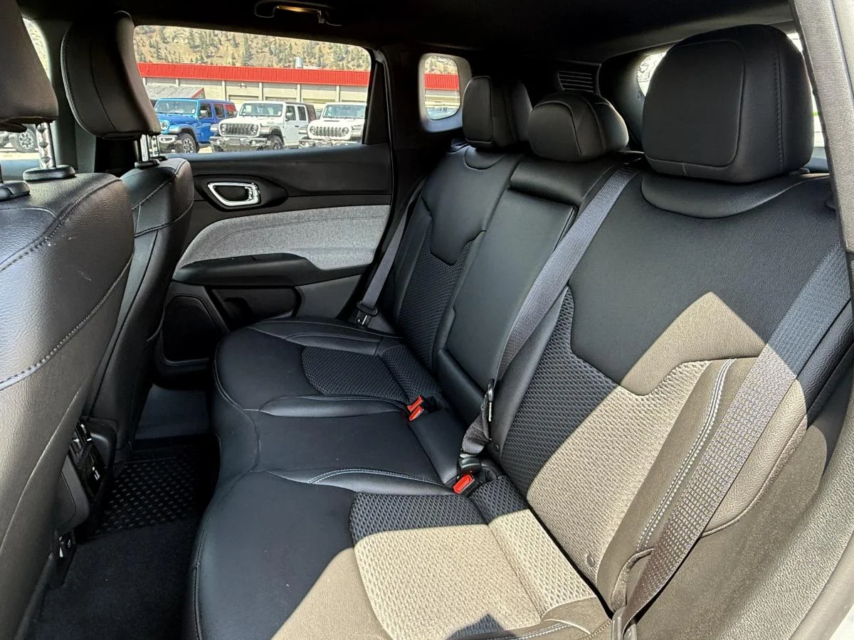 New 2025 Silver Jeep North image 18