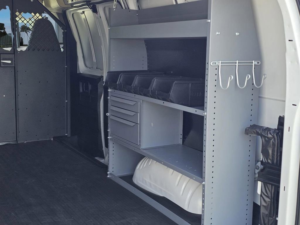 2025 Chevrolet Express Cargo Work Van - Photo 15