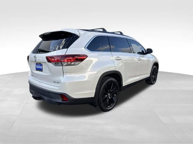 Used 2019 White Toyota SE image 7