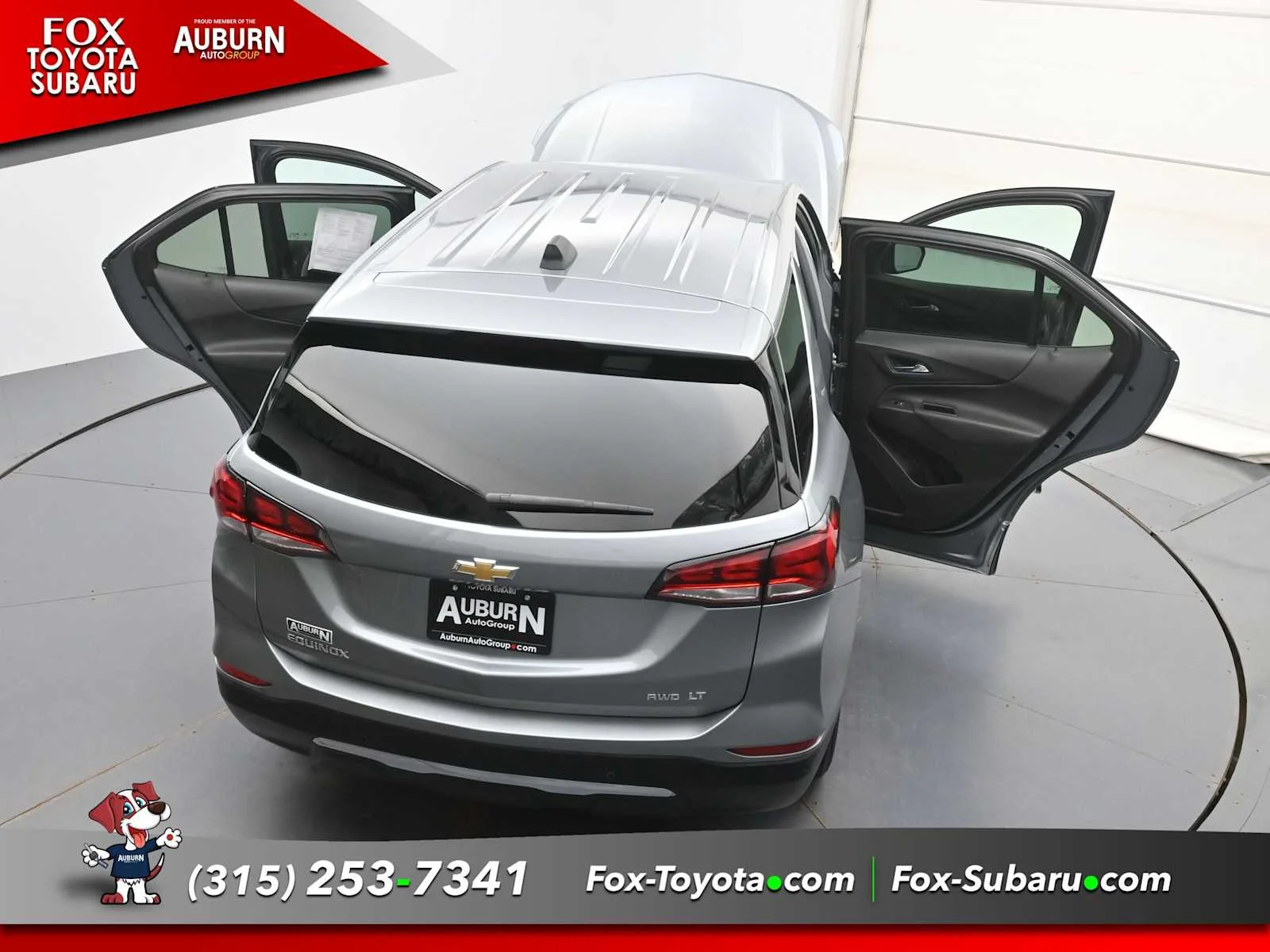 Used 2024 Sterling Gray Metallic Chevrolet LT image 37