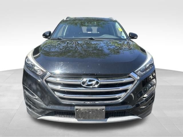 Used 2018 Black Hyundai Limited image 9