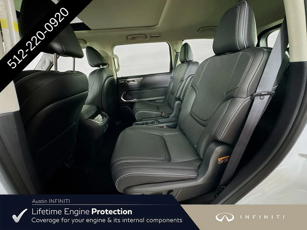 New 2027 RADIANT WHITE INFINITI LUXE image 32