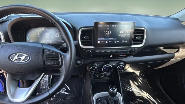 Used 2025 Blue Hyundai SEL image 11