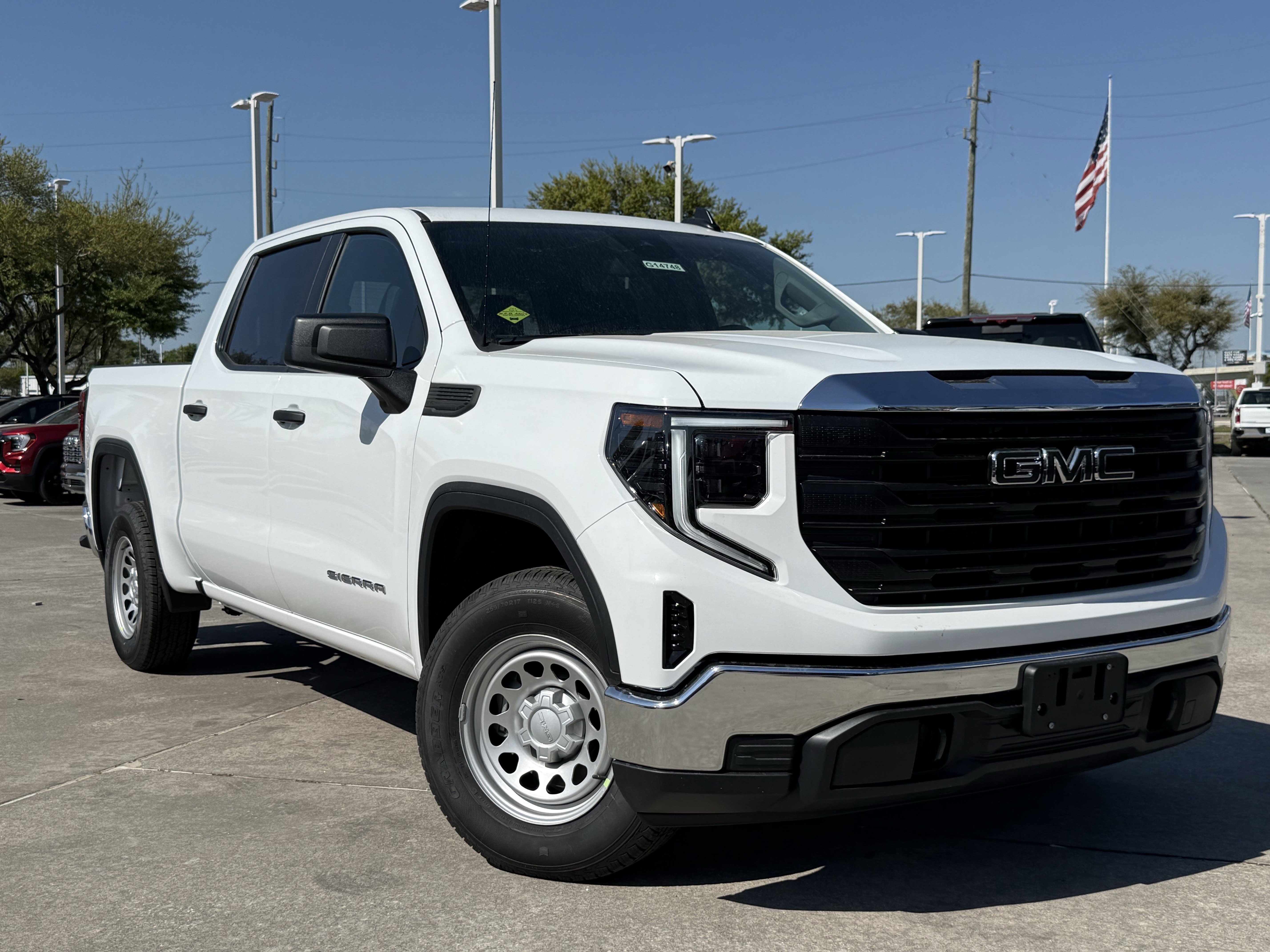 New 2026 Summit White GMC Pro image 2