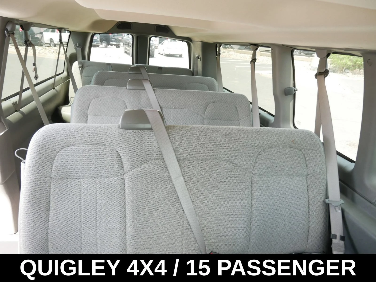 2024 Chevrolet Express Passenger LT - Photo 12
