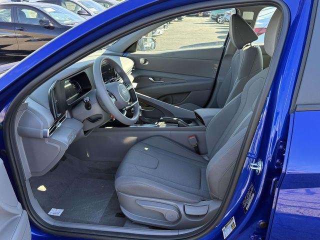 New 2026 Blue Hyundai SE image 13