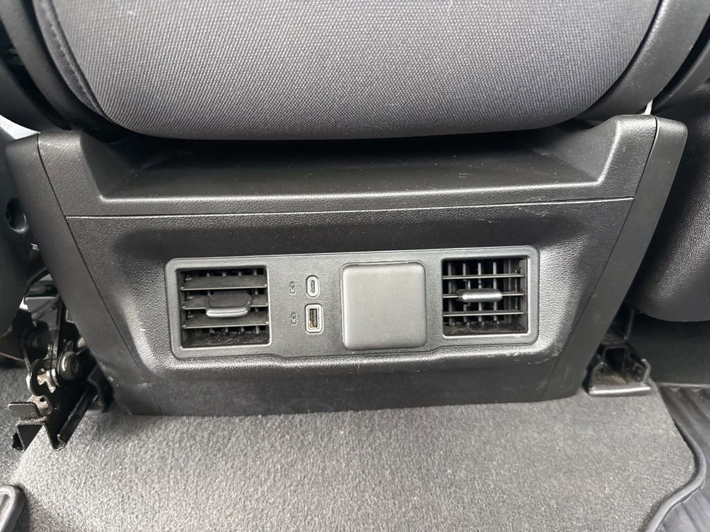 2025 Chevrolet Silverado 1500 LT - Photo 27
