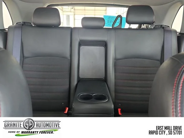 Used 2024 Silver Mitsubishi  image 36