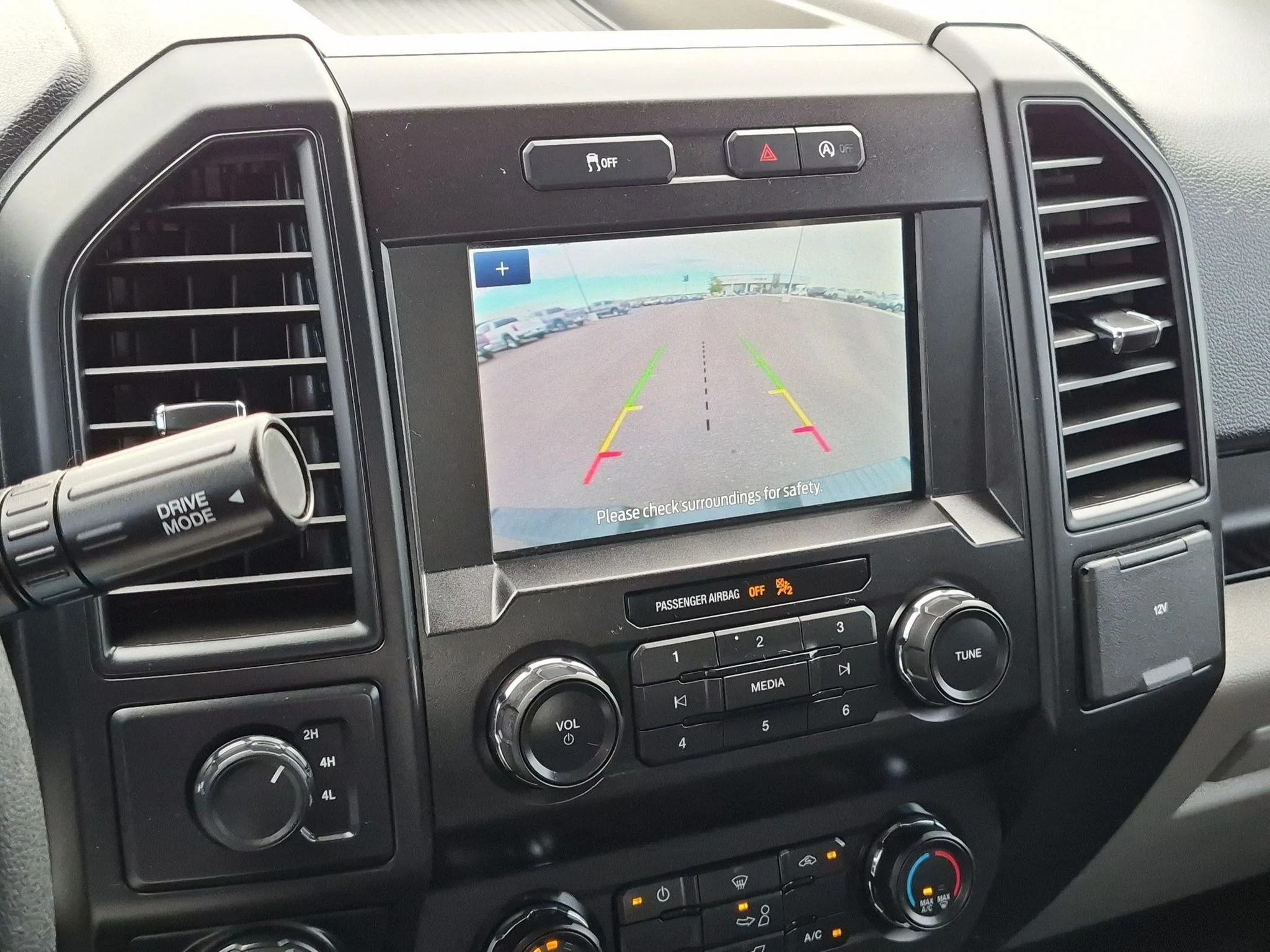 Used 2019 Magnetic Metallic Ford XL image 14
