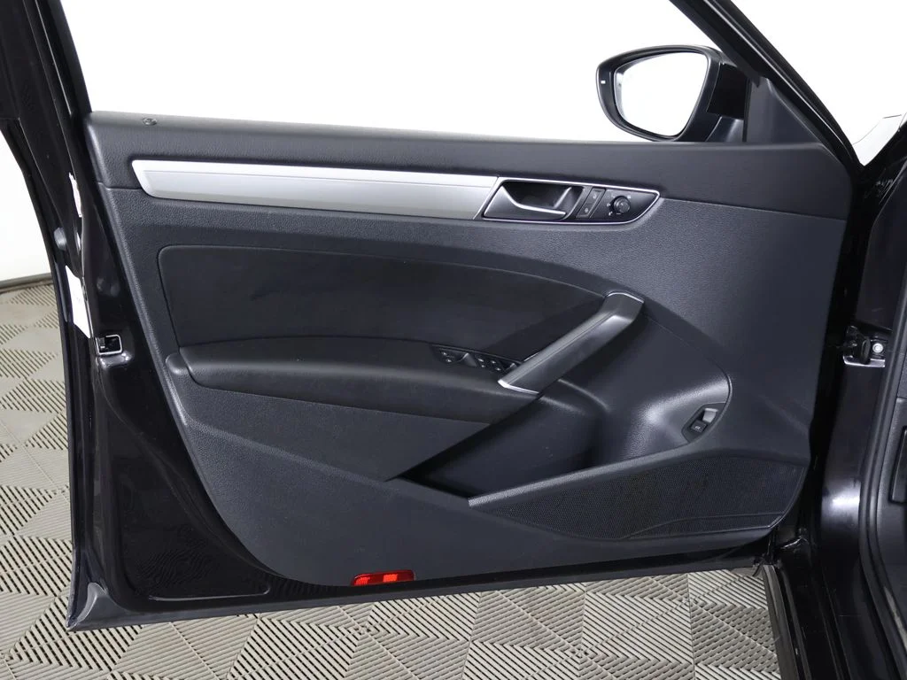 Used 2019 Deep Black Pearl Volkswagen 2.0T Wolfsburg image 23