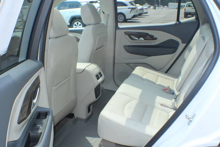 Certified Used 2024 White Frost Tricoat GMC Denali image 15