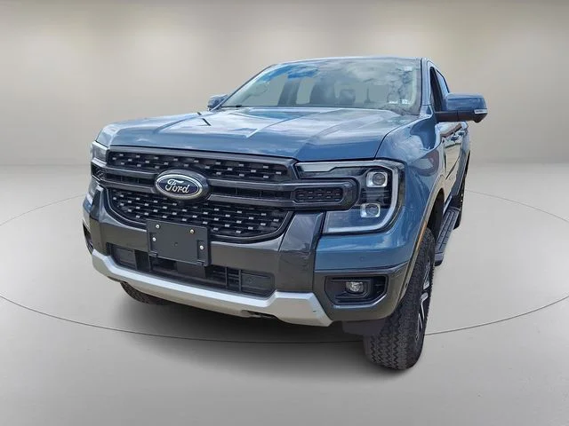 Used 2024 Gray Ford Lariat image 4