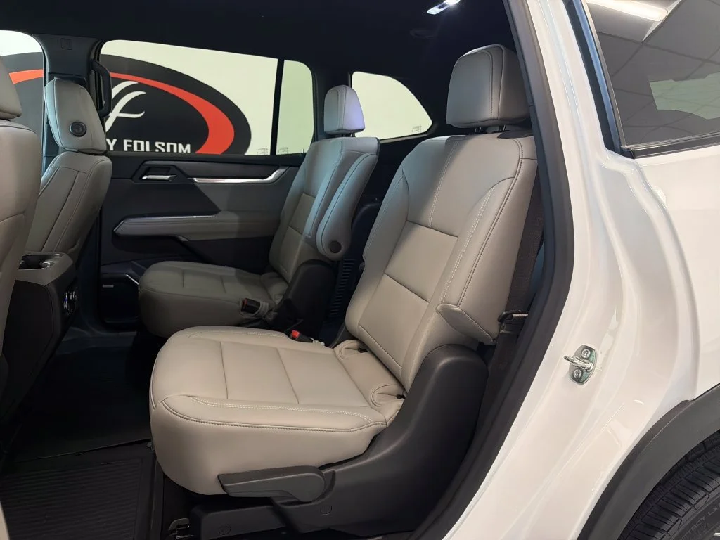New 2027 Summit White GMC Elevation image 11