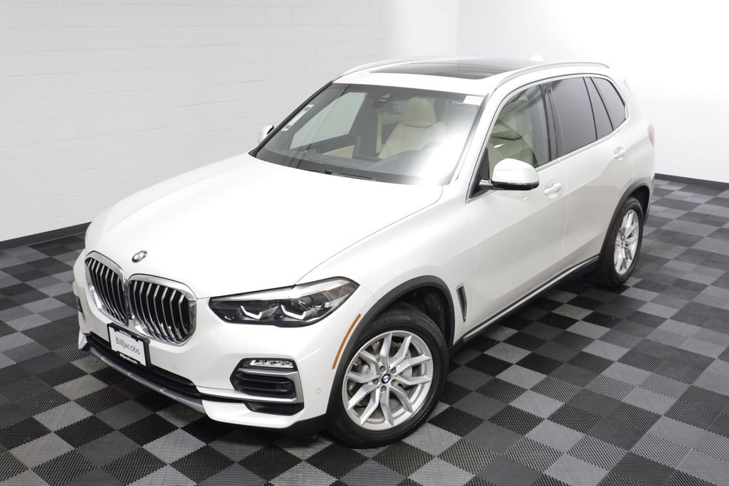 Used 2019 Mineral White Metallic BMW xDrive40i image 2