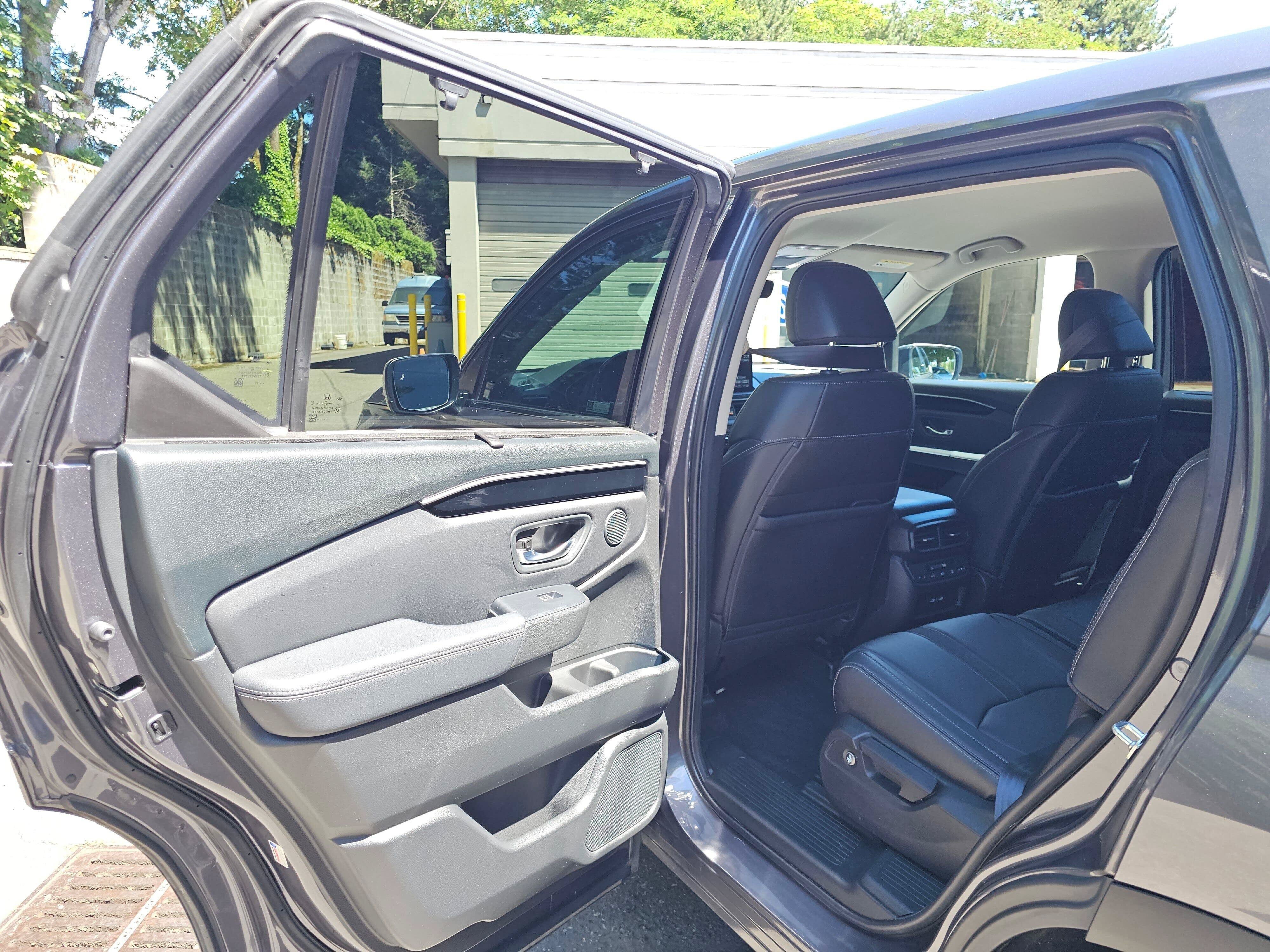 Certified Used 2023 Modern Steel Metallic Honda AWD EX-L image 51