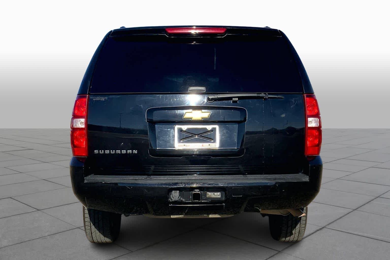 Used 2013 Black Chevrolet LS image 4
