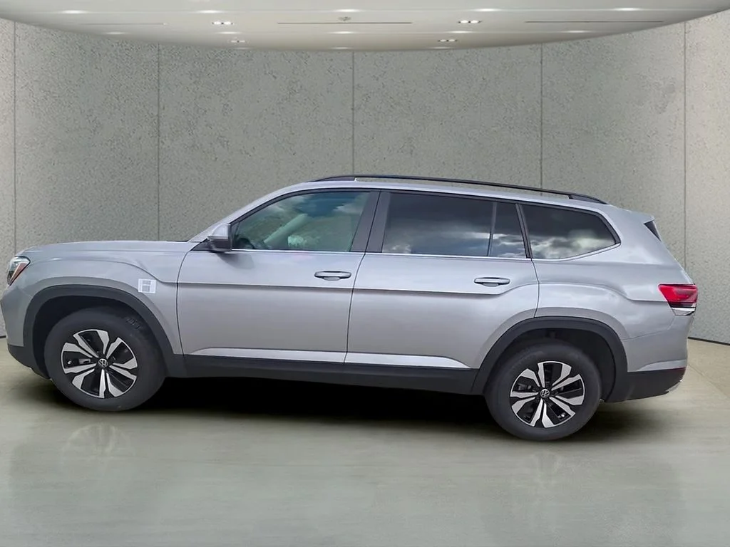 New 2026 Silver Volkswagen 2.0T SE image 40