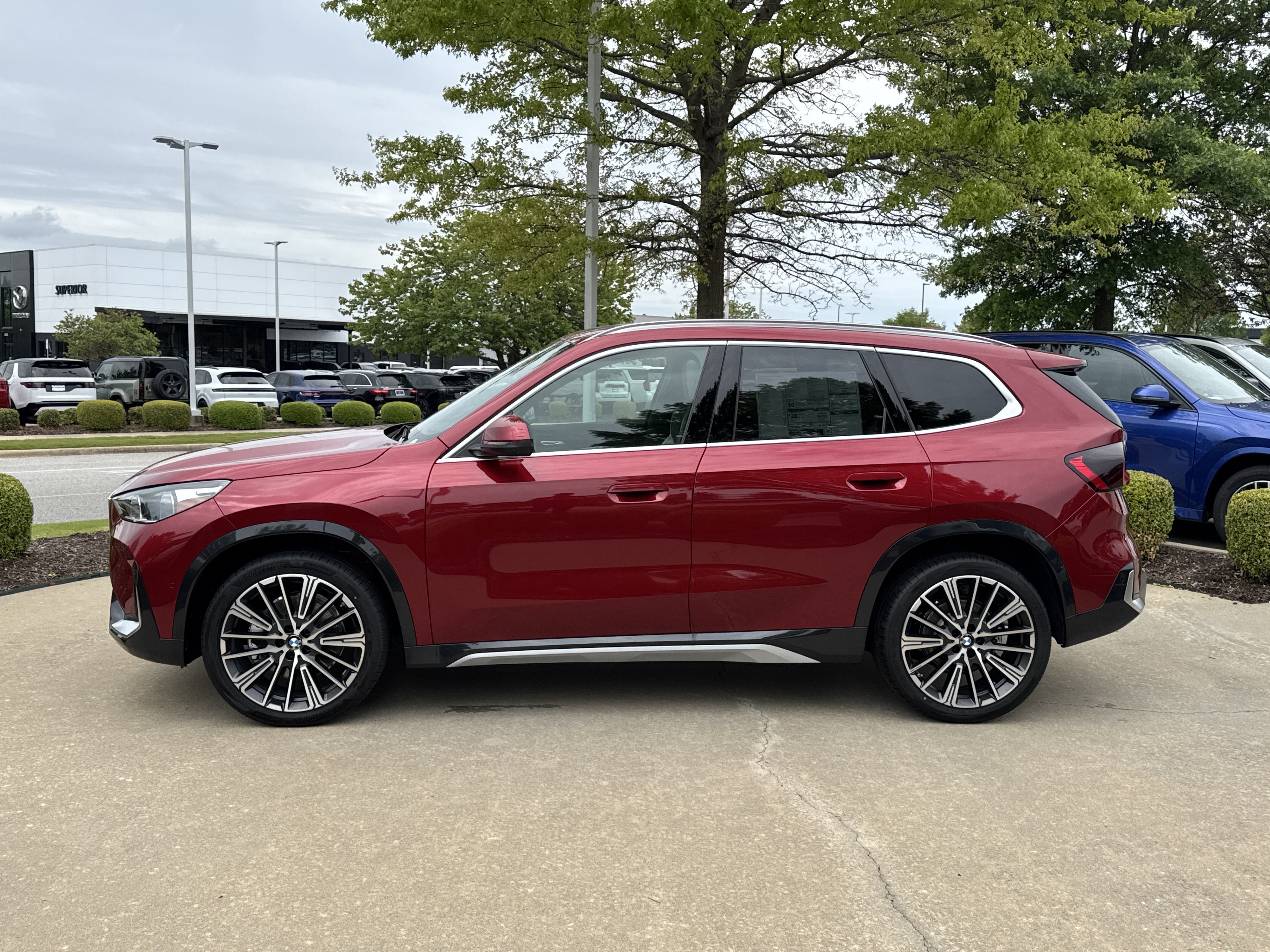 New 2026 VEGAS RED BMW xDrive28i image 2