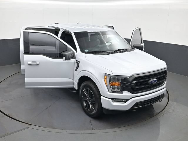 Used 2021 White Ford XLT image 29