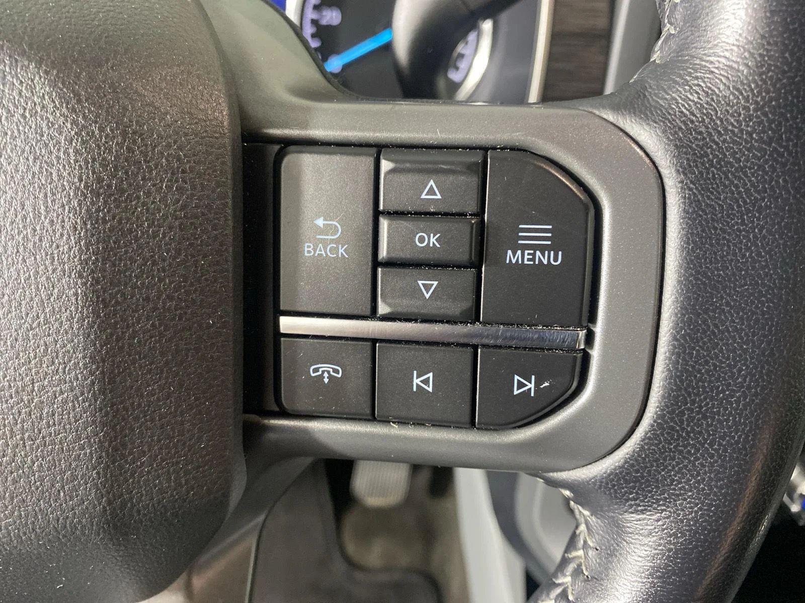 Used 2021 Space White Ford XLT image 25