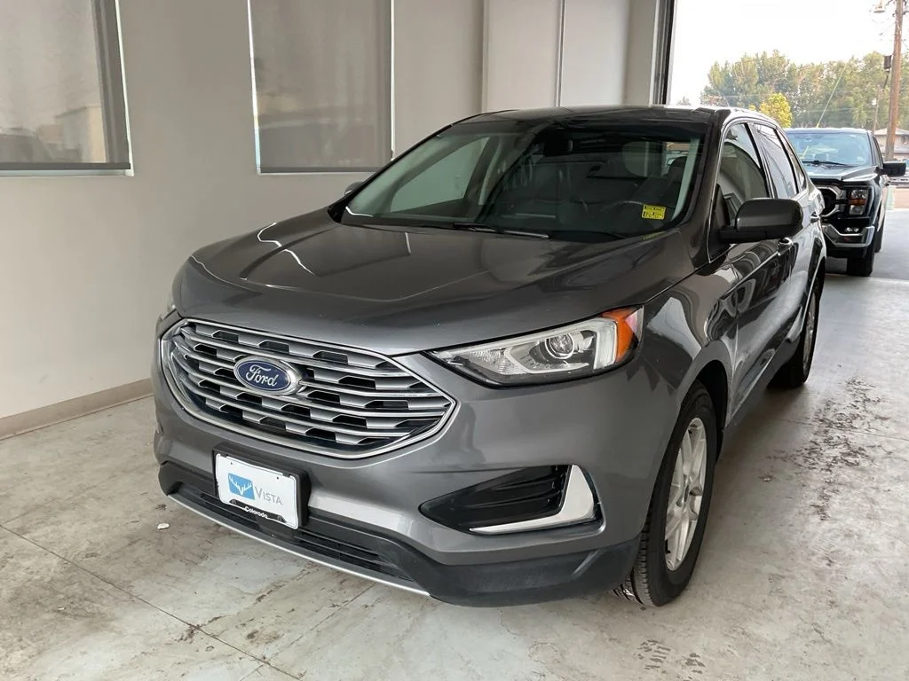 Used 2022 Gray Metallic Ford SEL image 3