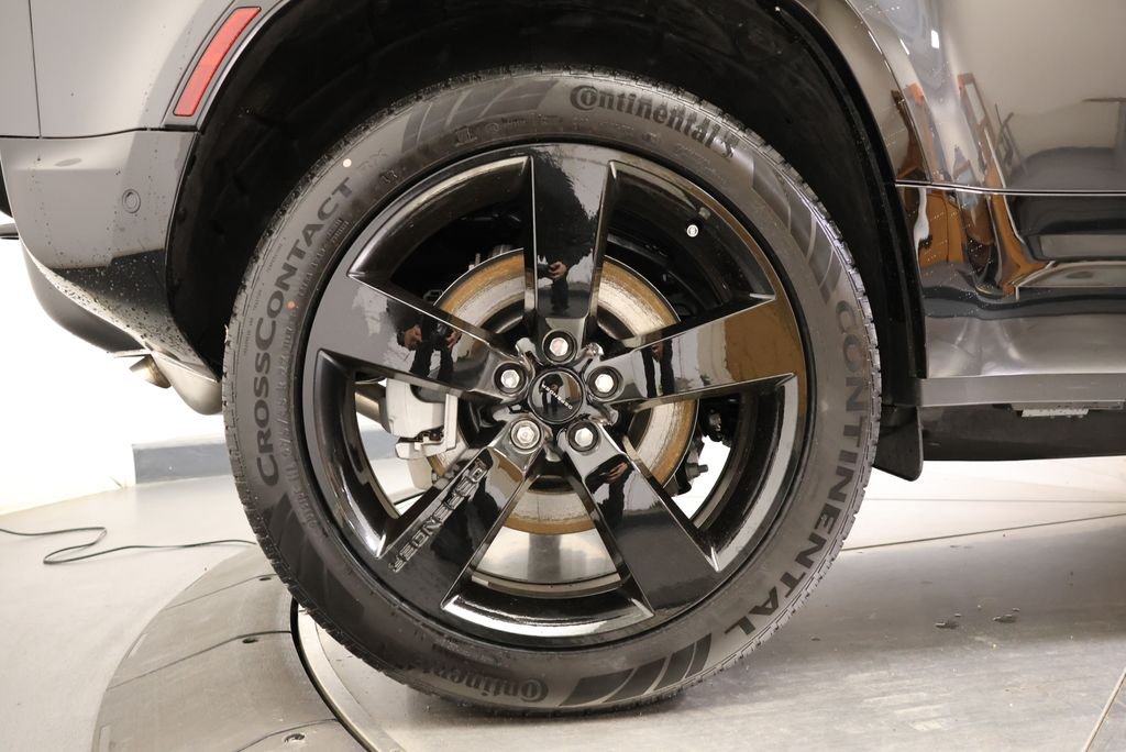 2026 Land Rover Defender X-Dynamic SE - Photo 11