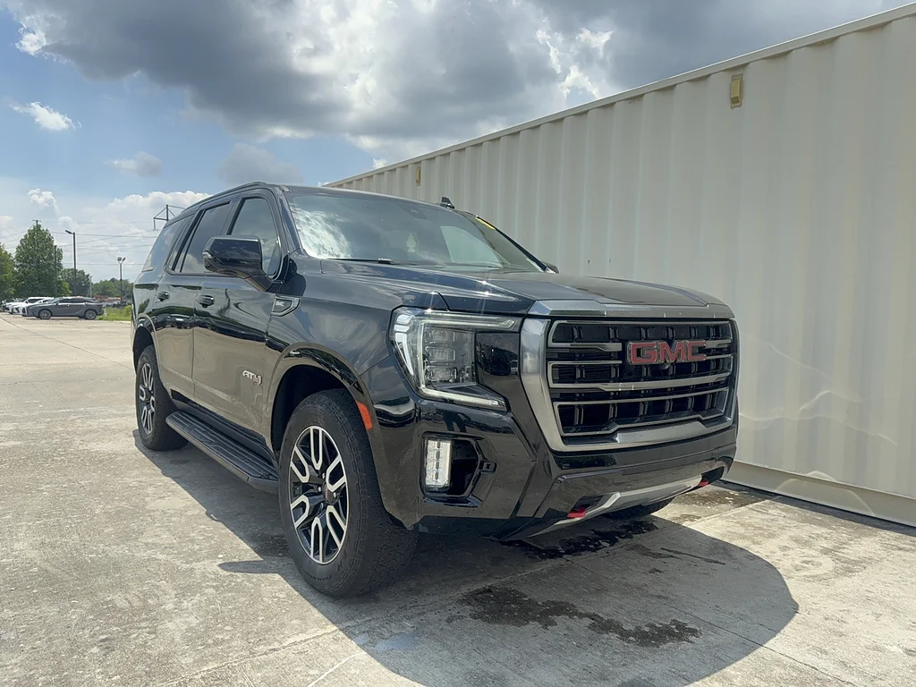 2021 GMC Yukon 4WD AT4's photo
