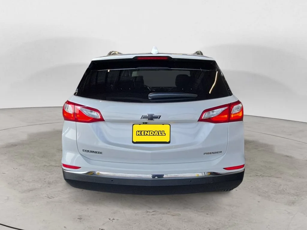 Used 2020 IRIDESCENT PEARL TRICOAT Chevrolet Premier image 6