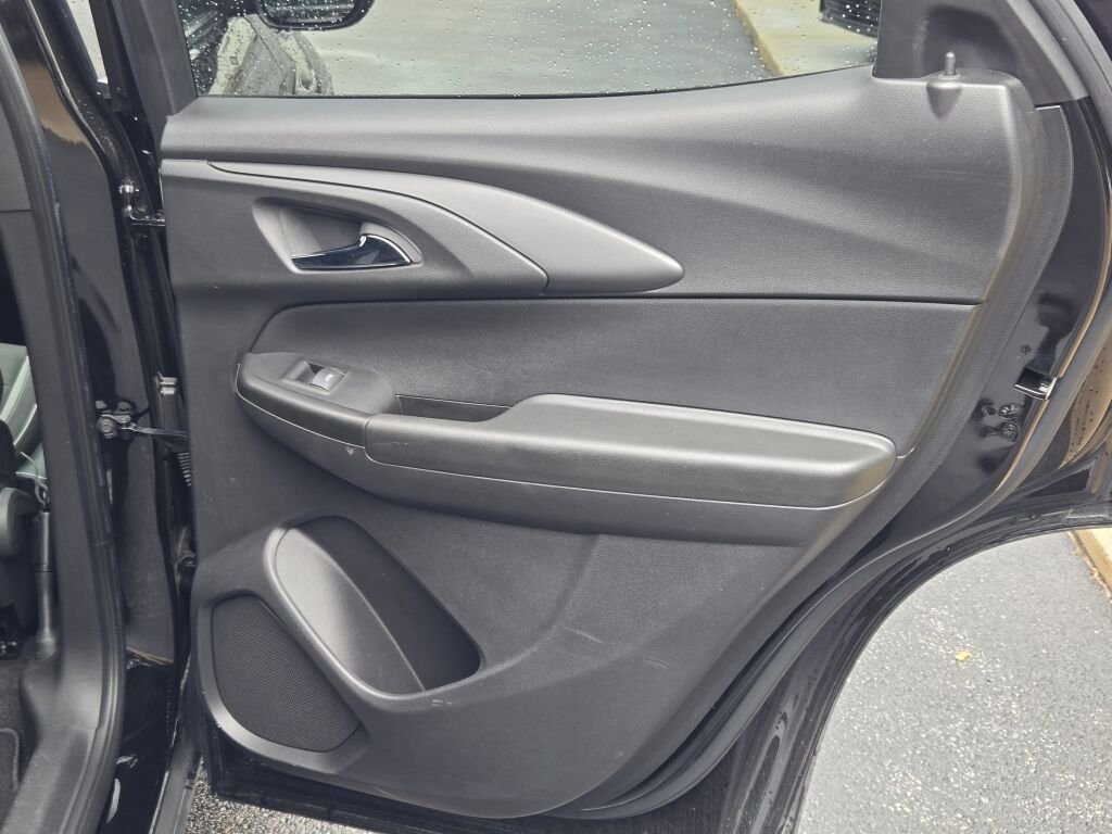 Used 2022 Black Metallic Chevrolet LT image 7