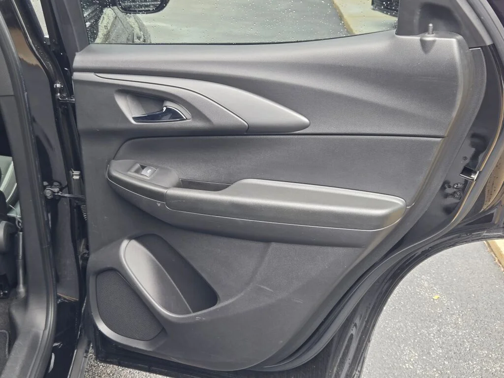 Used 2022 Black Chevrolet LT image 7