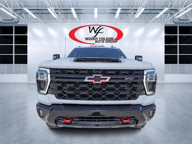 Used 2025 Gray Chevrolet ZR2 image 8