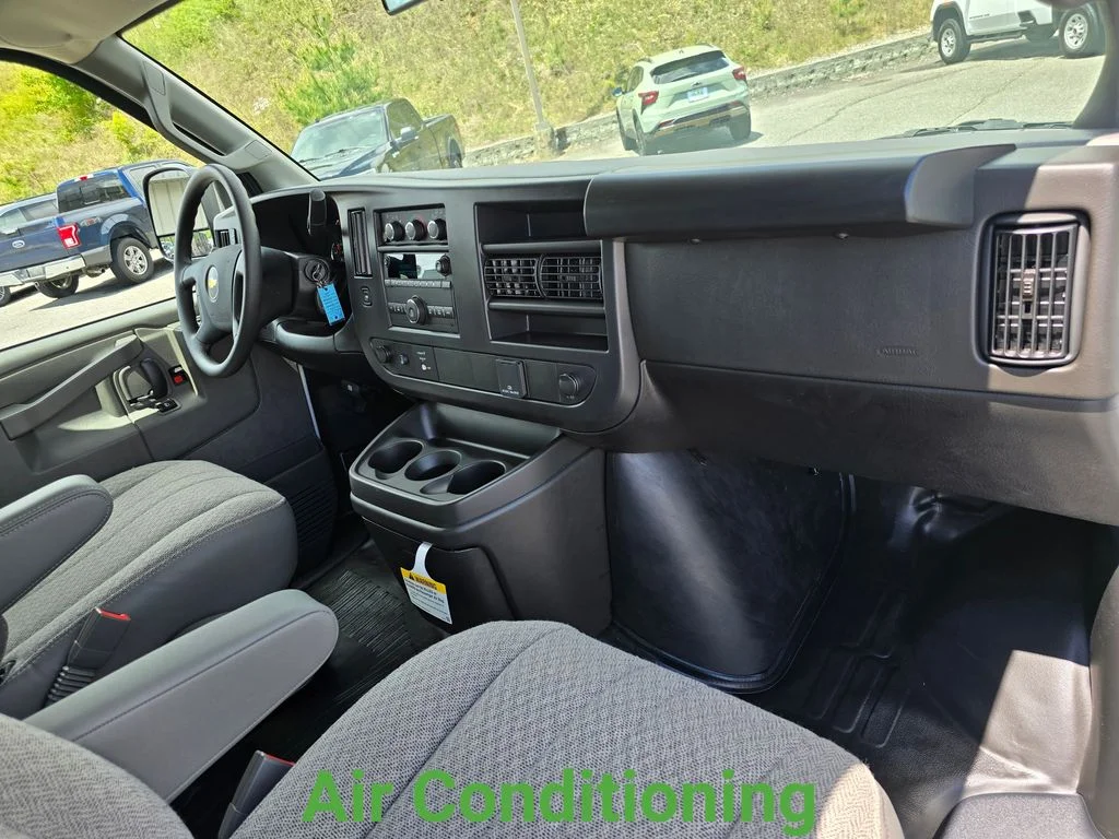 New 2026 White Chevrolet Work Van image 24