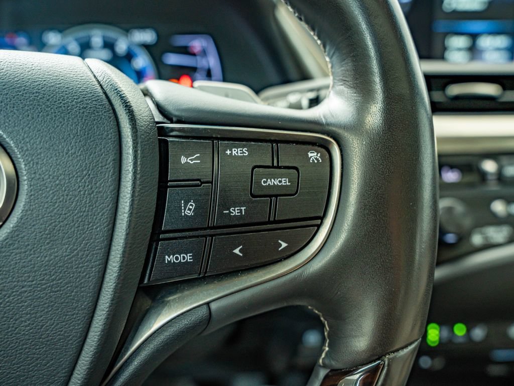 Used 2019 Gray Pearl Lexus 350 image 21