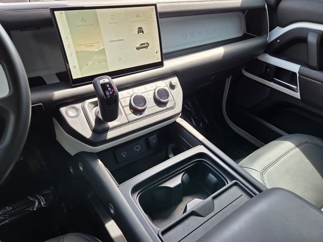 2024 Land Rover Defender SE - Photo 33