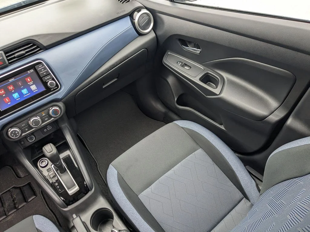 2025 Nissan Versa Sedan SV - Photo 18