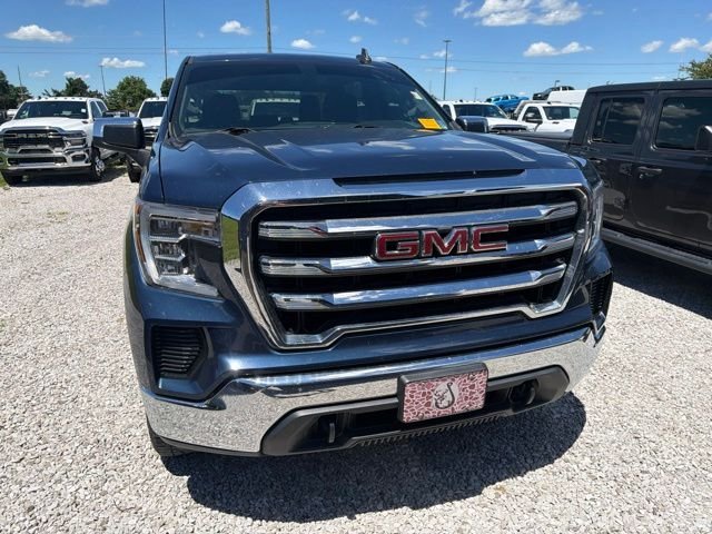 Used 2021 Blue GMC SLE image 9