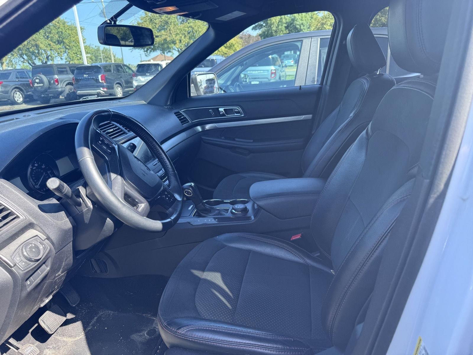 Used 2019 Oxford White Ford XLT image 5