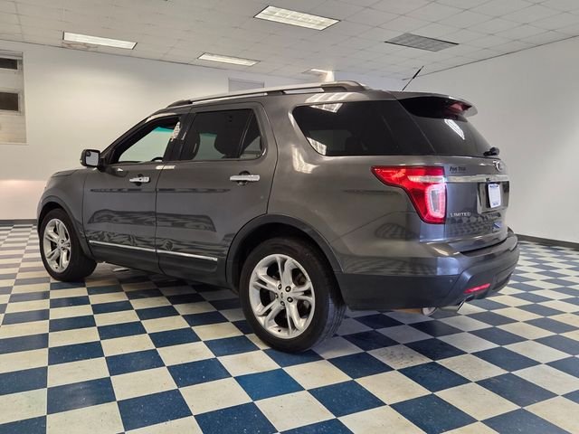 Used 2015  Ford Limited image 5