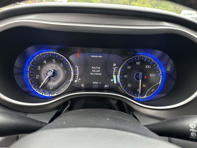 Used 2023 Gray Chrysler Touring L image 13