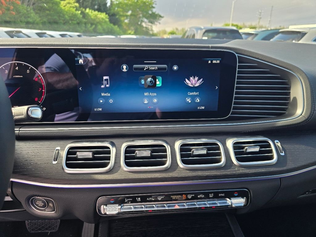 New 2026 Black Mercedes-Benz GLS 450 image 27