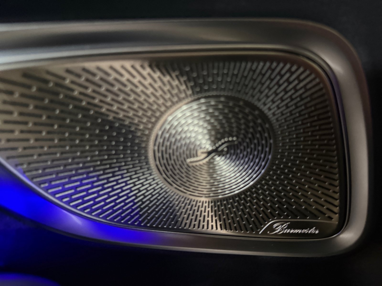 New 2026 MANUFAKTUR Starling Blue Magno Mercedes-Benz AMG® CLE 53 4MATIC+ Coupe image 47