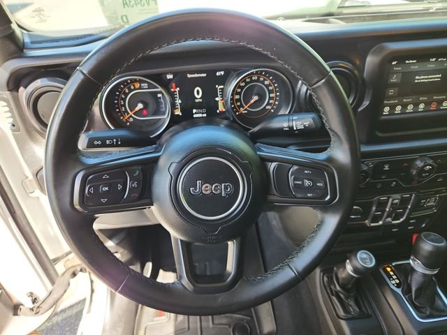 Used 2022 White Jeep Sport image 18