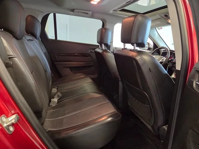 Used 2015 CRYSTAL RED TINTCOAT GMC Denali image 17