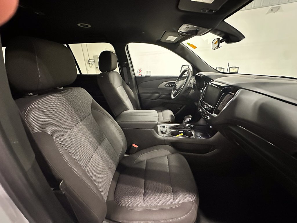 Used 2023 White Chevrolet LT image 27