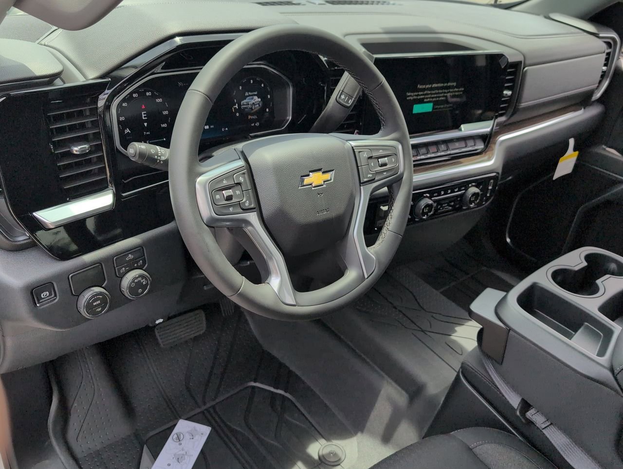 New 2026 Summit White Chevrolet LT image 10