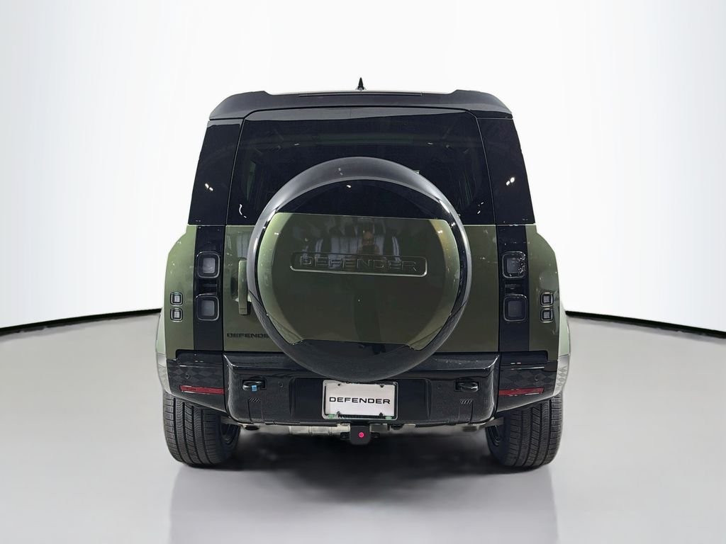 New 2026 Woolstone Green Land Rover X-Dynamic SE image 6