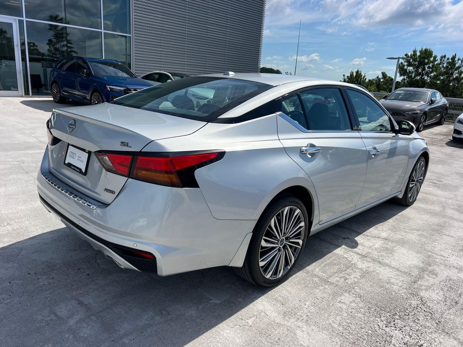Used 2023 Brilliant Silver Metallic Nissan 2.5 SL image 5