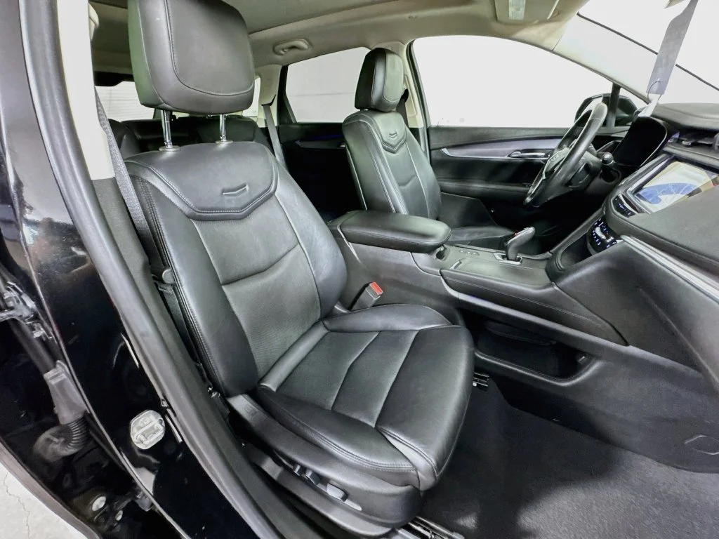 Used 2019 Black Cadillac Premium Luxury image 36